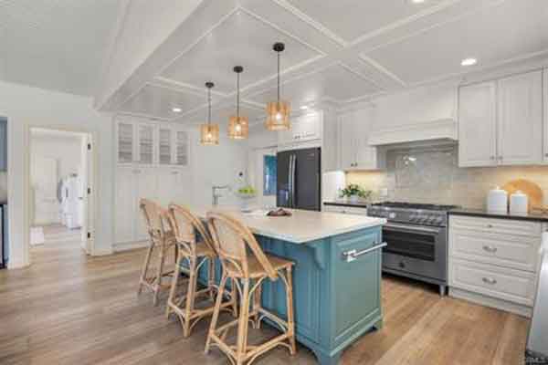 5549 W 133rd Street